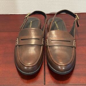 Madden Girl Flats Size 9